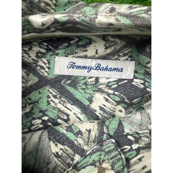 Tommy Bahama Deep Water Diamond Silk Shirt XXL Deep Grass Green NWT Aloha - Picture 3 of 9